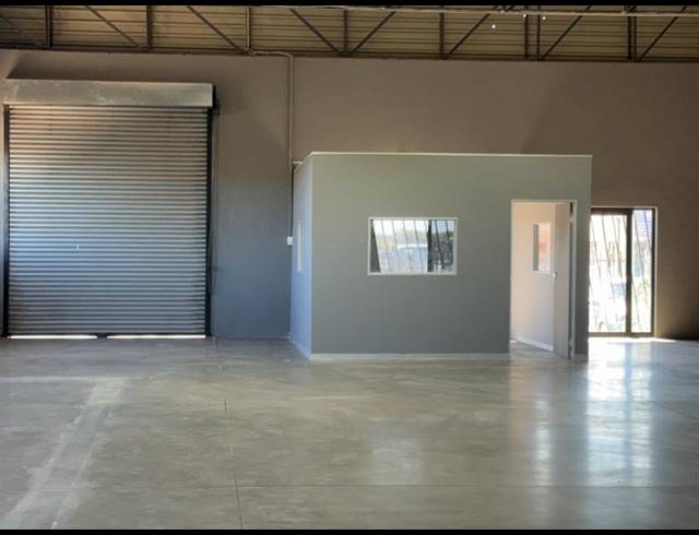 INDUSTRIAL PROPERTY TO RENT IN MAGNA VIA INDUSTRIAL